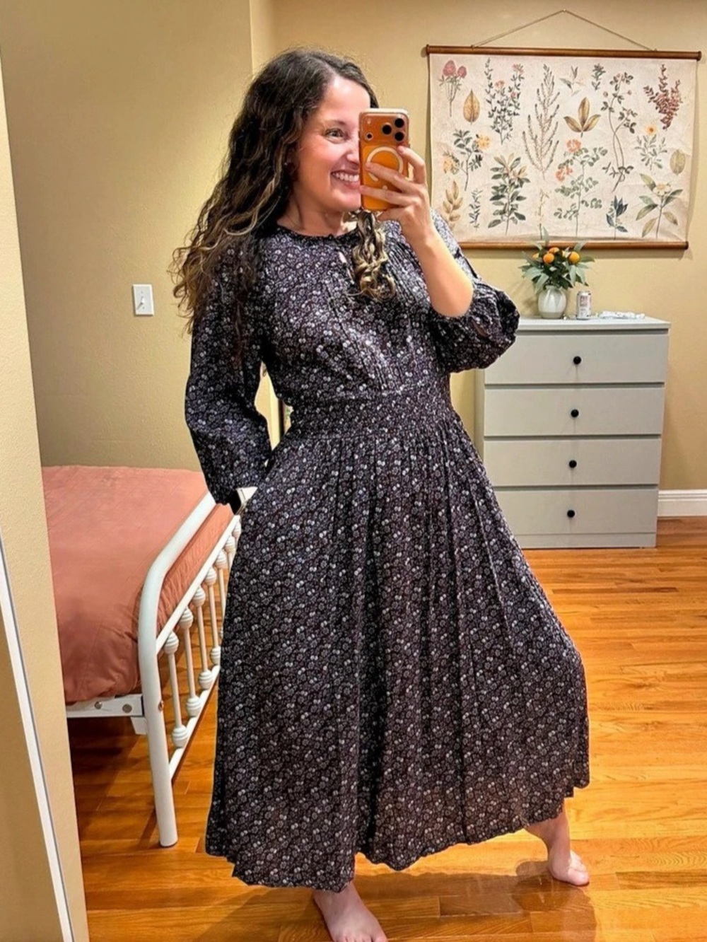 Madewell Floral Shirred Splitneck Floral Midi Dress in Brown Size Large